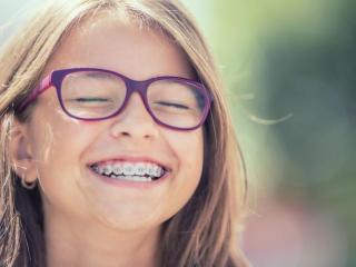 Papamoa Orthodontist Papamoa Orthodontist Girl withg Braces Smiling