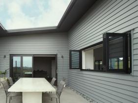 Bi-fold Windows