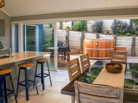 Kitchen/Dining