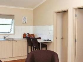 Kitchen & Living area